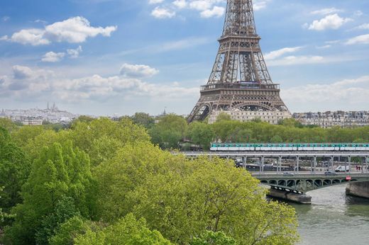 Apartment in La Muette, Auteuil, Porte Dauphine, Paris