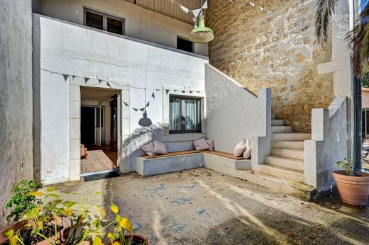 Dom jednorodzinny w Arles, Bouches-du-Rhône