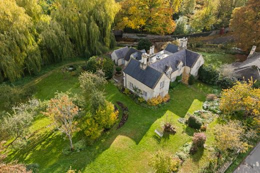 Detached House in Burford, Oxfordshire