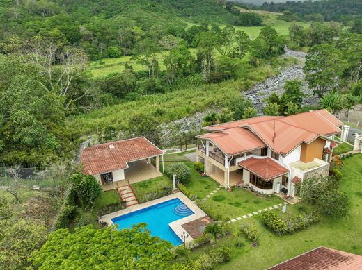 Villa en Turrialba, Provincia de Cartago