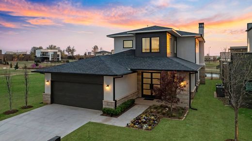 Luxury home in Oklahoma City, Oklahoma County
