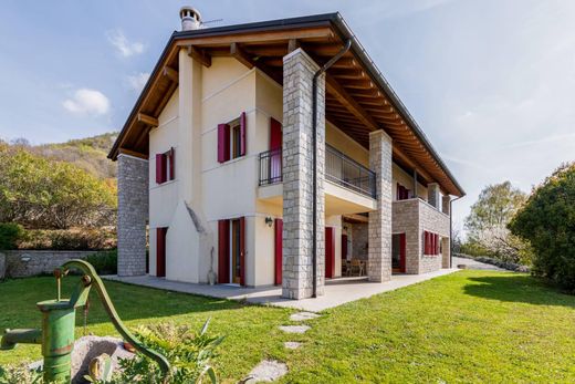 Villa Cison di Valmarino, Treviso ilçesinde