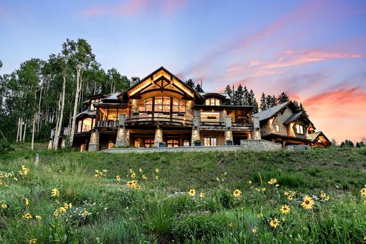 Detached House in Mount Crested Butte, Gunnison County
