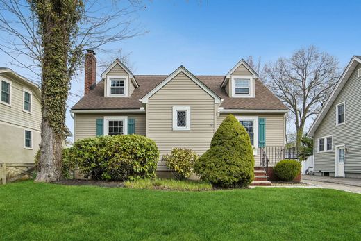 Detached House in Morristown, Morris County