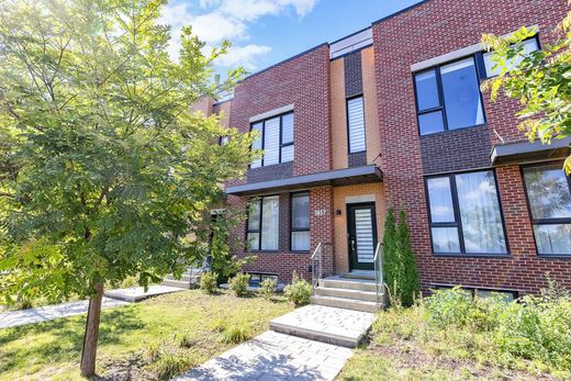 Μονοκατοικία σε LaSalle, City of Montréal