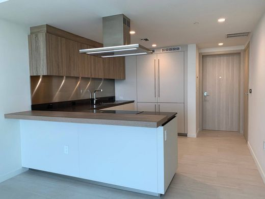 Apartment in Miami, Miami-Dade