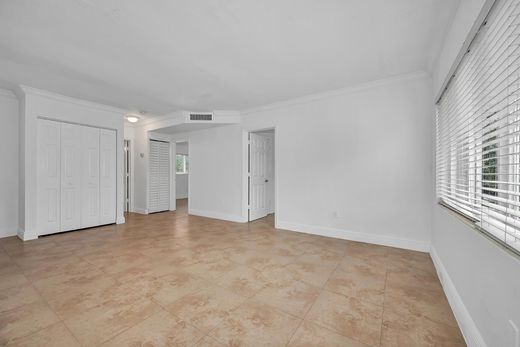Apartment / Etagenwohnung in Coral Gables, Miami-Dade County