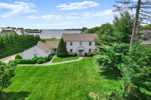 Detached House in Greenwich, Fairfield County