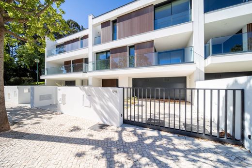 Detached House in Oeiras, Lisbon