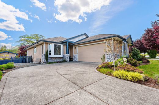 Semidetached House in Duncan, Cowichan Valley Regional District
