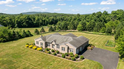 Einfamilienhaus in Millbrook, Dutchess County