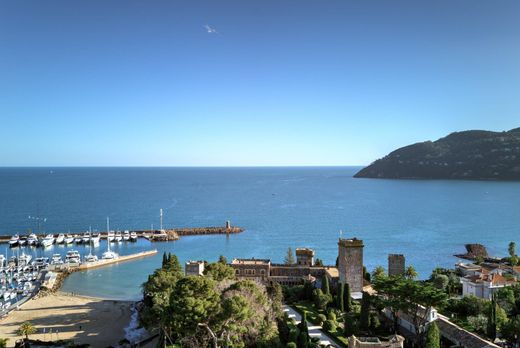 아파트 / Mandelieu-la-Napoule, Alpes-Maritimes