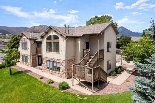 Apartment in Colorado Springs, El Paso County