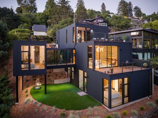 Detached House in Berkeley, Alameda County