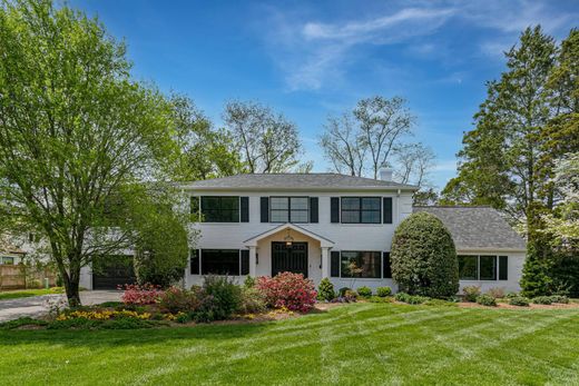 Luxury home in McLean, Fairfax County