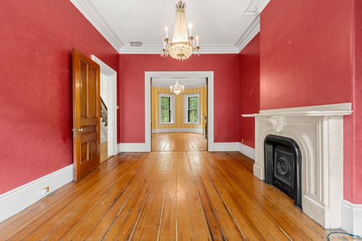 Luxury home in Boston, Suffolk County