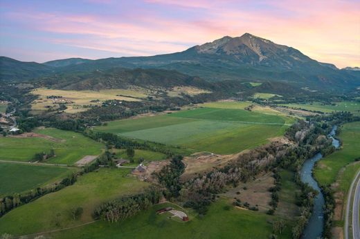 Landsitz in Carbondale, Garfield County