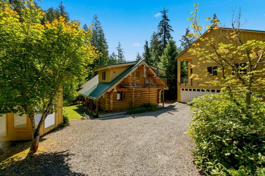 Luxury home in Carson, Skamania County