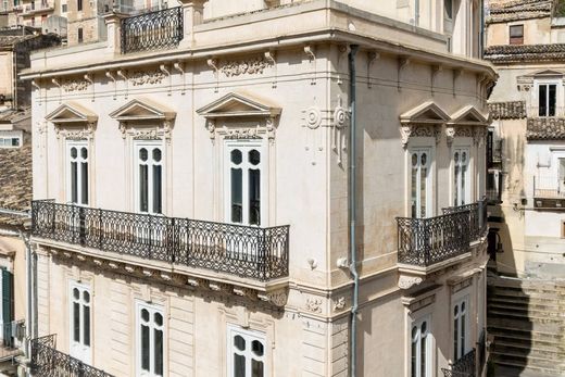 Detached House in Modica, Ragusa