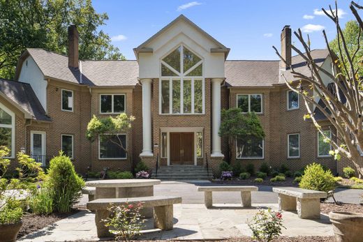 Luxury home in Bethesda, Montgomery County