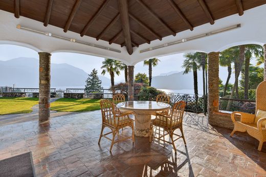 Dom jednorodzinny w Morcote, Lugano