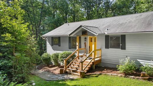 호화 저택 / Sapphire, Transylvania County