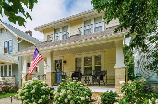 Luxury home in Columbus, Franklin County