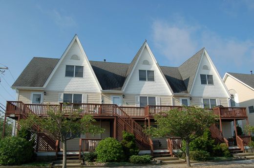 Townhouse in Seaside Park, Ocean County
