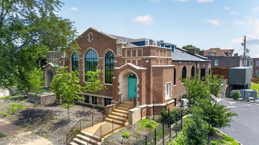 Detached House in St. Louis, Missouri