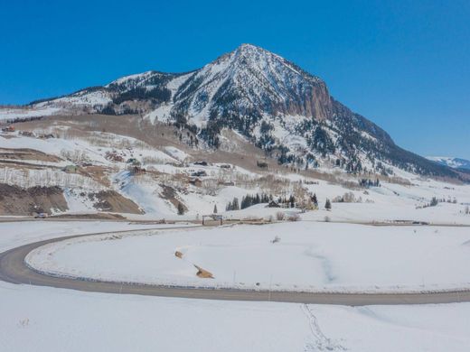 Crested Butte, Gunnison Countyの土地