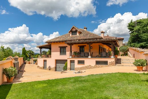 Detached House in Manzanares el Real, Province of Madrid