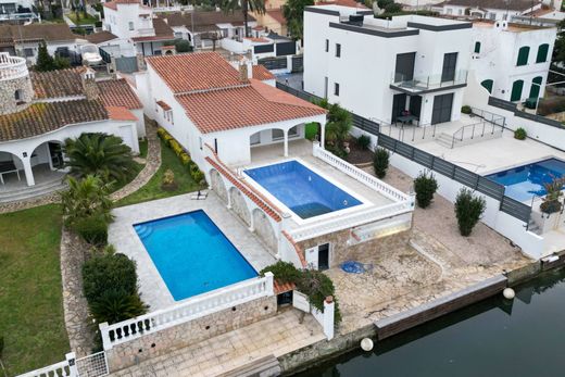 Casa Unifamiliare a Empuriabrava, Girona