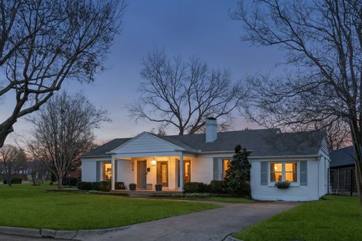 Detached House in Dallas, Dallas County