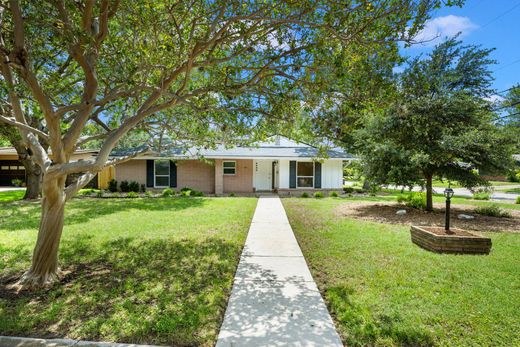 Detached House in San Antonio, Bexar County