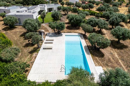 Einfamilienhaus in Évora, Distrito de Évora