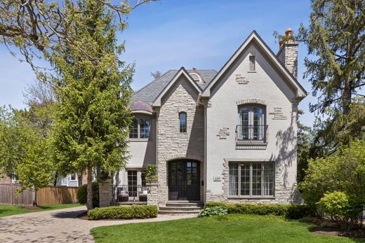 Detached House in Hinsdale, DuPage County