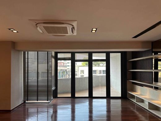 Apartment in Pathum Wan, Parthum Wan