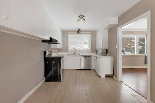 Casa Unifamiliare a Oakville, Ontario