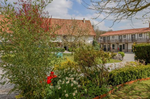 Vrijstaand huis in Montreuil-sur-Mer, Pas-de-Calais