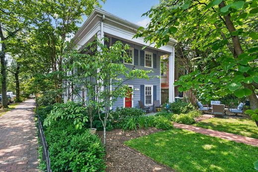 Detached House in Washington, Washington County