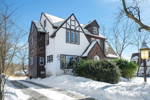 Apartment in Chatham, Morris County