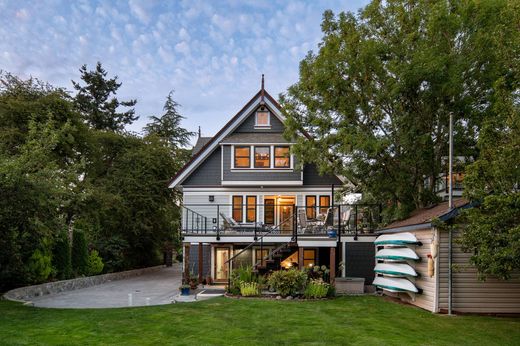 Detached House in Victoria, Capital Regional District