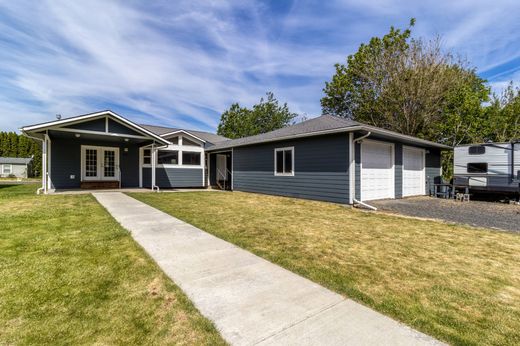 Detached House in Waitsburg, Walla Walla County