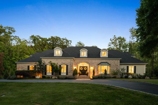 Luxury home in Watchung, Somerset County