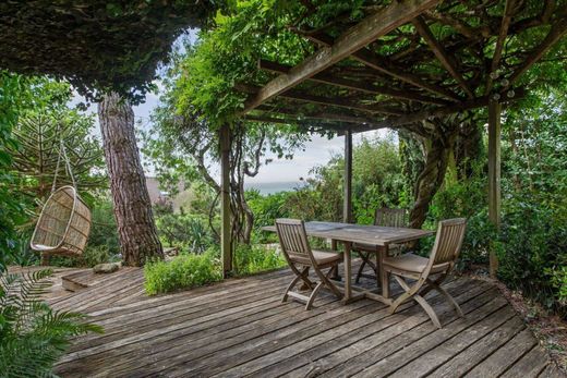 Detached House in Bevaix, Boudry District