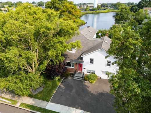 Vrijstaand huis in Rockville Centre, Nassau County