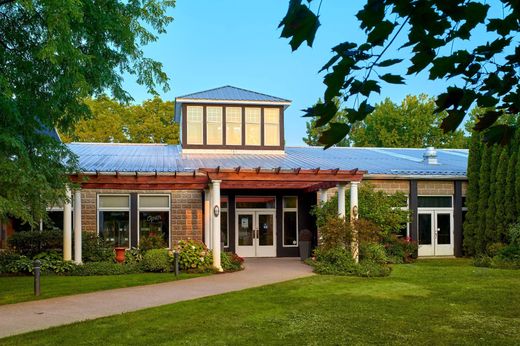Farmhouse in Niagara-on-the-Lake, Regional Municipality of Niagara