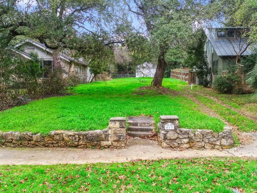 Land in San Antonio, Bexar County