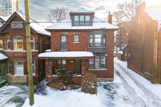 Duplex in Hamilton, Ontario