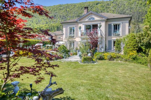 Detached House in Sevrier, Haute-Savoie